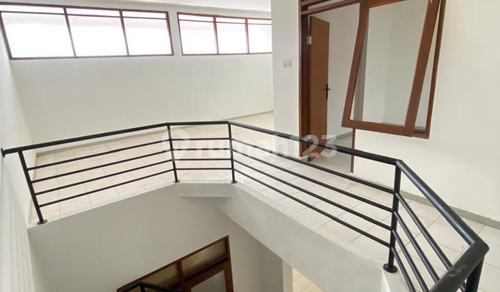 Rumah di Taman Holis Indah Lokasi Premium