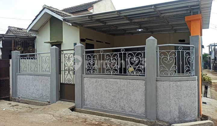 Cheap Sale of House in Permata Kopo Corner Position