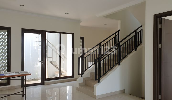 For Rent: Summarecon Cluster Cynthia Bagus House