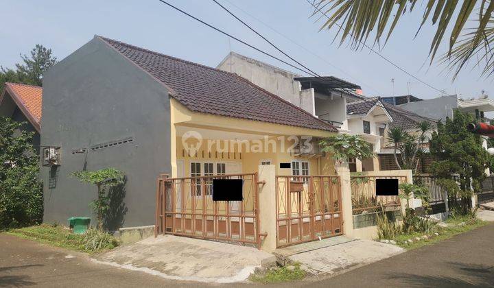 Dijual Cepat Rumah Bagus Nyaman Lt 128 Lb 114 Harga Nego di Taman Laguna 2