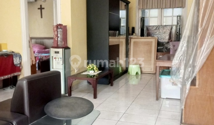rumah kota wisata megah 2 lantai rapih nyaman lt 631 lb 500 nego