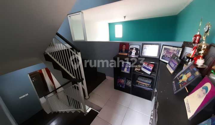 Rumah ada kolam renang murah dikodau dekat tol jatiwarna  8