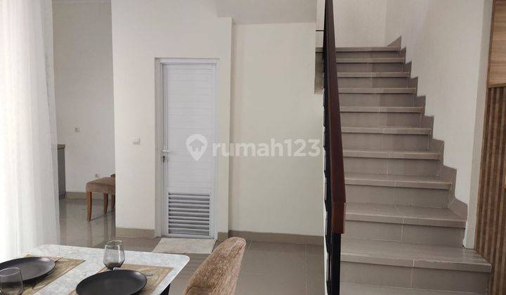 Rumah Siap huni di jatisampurna row jalan lebar dekat tol