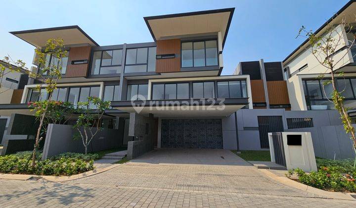 For Sale Rumah Mewah Semi Furnished di Lyndon Navapark Bsd City 1