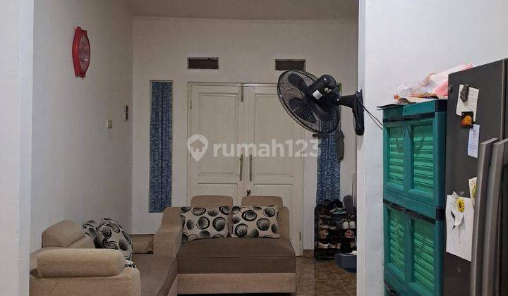 Rumah Minimalis Modern Di Serpong Terrace Kondisi Baik Terawat 2