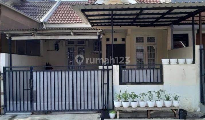 RUMAH MINIMALIS MODERN DI GRIYA LOKA BSD LOKASI DEKAT TOL 1