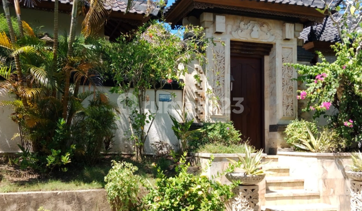 Tropical 2-Story Villa in Melasti Ungasan Badung