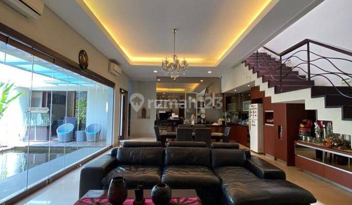 Rumah Lux 2 Lantai Singgasana Pradana Mekarwangi Bandung 1