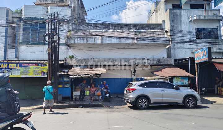 Di Sewakan Ruko 3 Lantai di Tengah Kota Tasikmalaya Yg Cukup Ramai dan Strategis . Sabgat Baik Utk Toko , Kantor Dl
