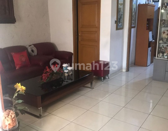Dijual Rumah 2 Lantai di Perumahan Daerah Balong Kanyun Kota Tasikmalaya