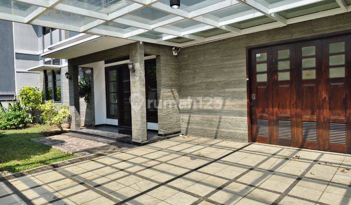 Rumah 2 Lantai Yg Sangat Asri Nyaman, Cantik ,Indah Dan Elegant di Batununggal Bandung  1