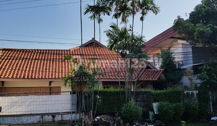 Rmh untuk Usaha di Komp Pertamina Bintaro, Dekat Dg Stts Ka Pd Rani Bintaro...