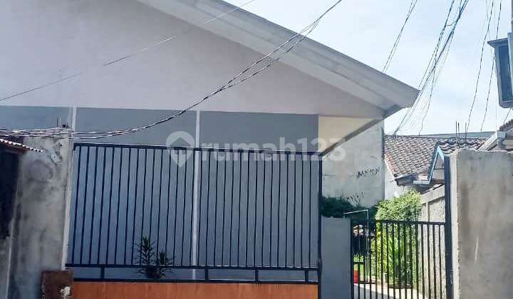 Kontrakan 12 Pintu, dekat dg sek 3A Bintaro, cocok Investasi di Bintaro...