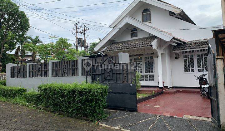 Rumah sektor 4 Bintaro, hoek dan lingkungan asri.... 1