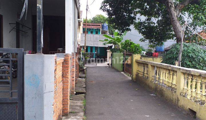 Rumah 1 lantai lokasi strategis di Meruya 2