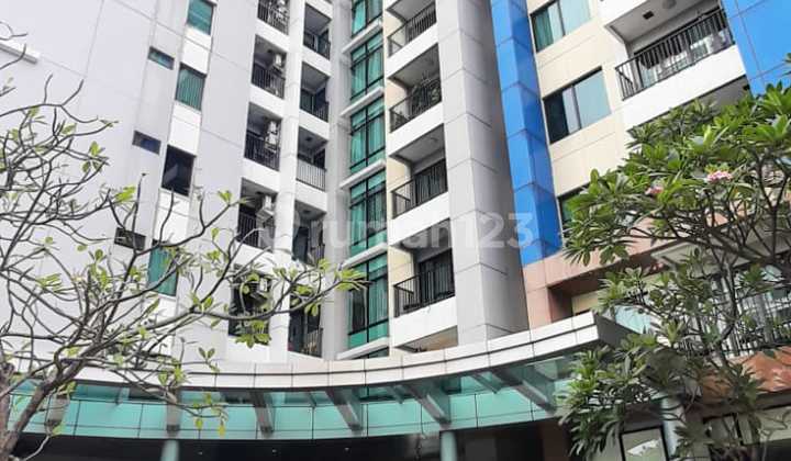 Apartemen 2 unit di Hamptons Pd Indah JakSel, dekat dg sklh Internasional... Apartemen 2 unit di Hamptons Pd Indah JakSel, dekat dg sklh Internasional...