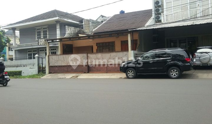 Rumah Sektor 1 Bintaro JakSek jalan utama, bisa pakai usaha...