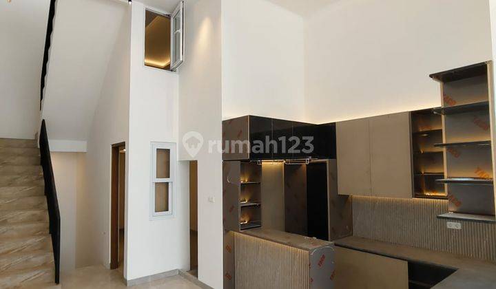 Rumah Baru Muara Karang Pluit 6 Kamar Tidur Semi Furnish Estetik  1