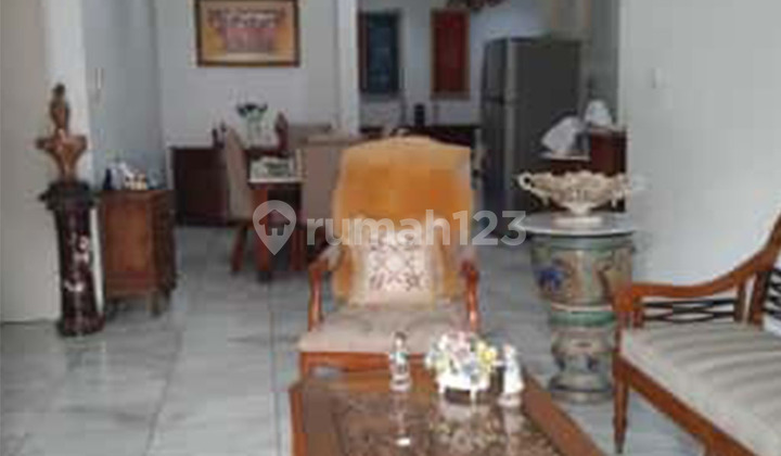 Rumah Strategis Intercon Kebon Jeruk Jakarta Barat - Dekat Taman, Row Jalan 4 Mobil! Rumah Strategis Intercon Kebon Jeruk Jakarta Barat - Dekat Taman, Row Jalan 4 Mobil!