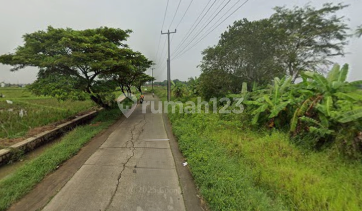 TANAH PINGGIR JALAN UTAMA DI KARAWANG JAWA BARAT