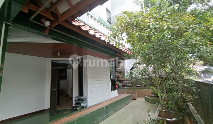 Ready-to-Occupy House in Intercon Kebon Jeruk, West Jakarta 2
