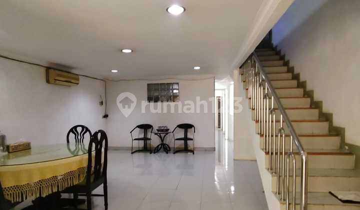 Rumah Taman Cosmos Duri Kepa dekat Taman Ratu Jakarta Barat