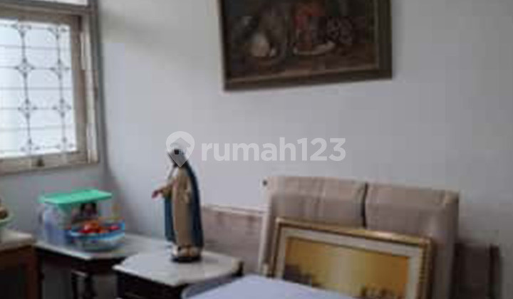 Strategic Intercon House, Kebon Jeruk, West Jakarta - Near Park, 4 Car Row! 2