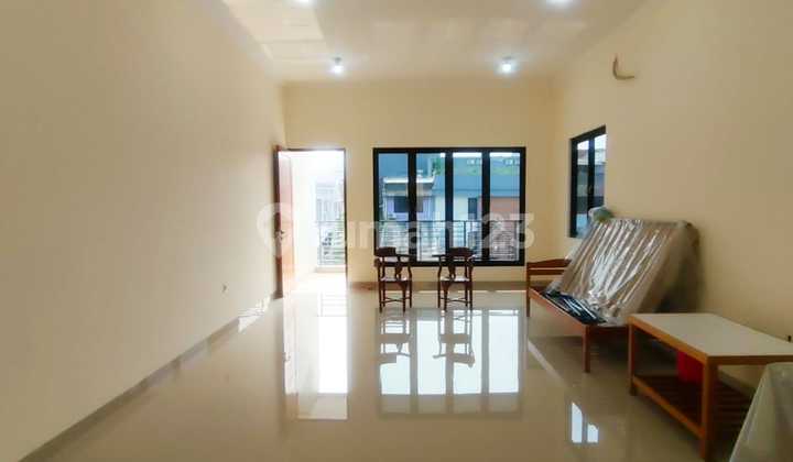 Cosmos Duri Kepa Shop House near Taman Ratu, West Jakarta 2