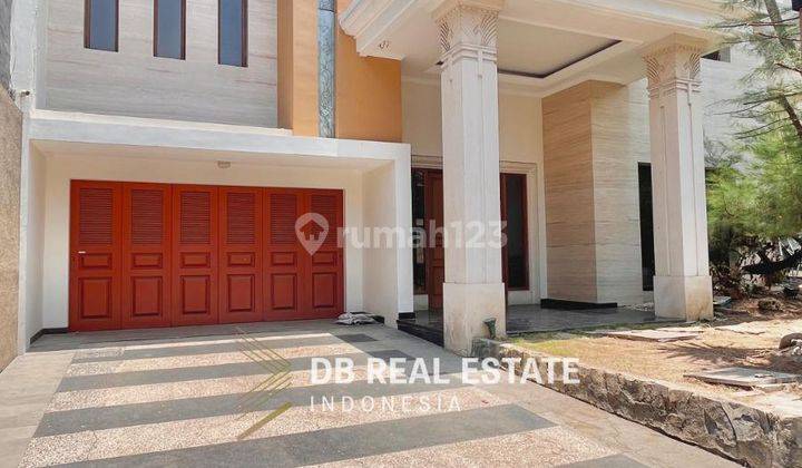 Rumah Pakuwon Indah Full Marmer Semi Furnished Dekat Pakuwon Mall 2