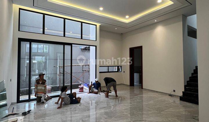 Rumah Citraland Royal Park Cluster Terdepan Split Level Siap Huni 2