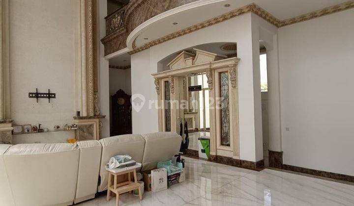 Premium Luxury Classic House Mewah Pakuwon Indah Siap Huni  Bagus 2