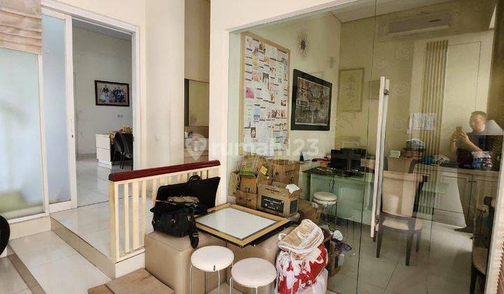 TERMURAH RUMAH FULL FURNISHED Pakuwon Indah Villa Valensia 2