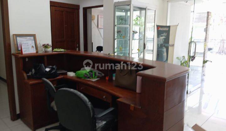 For Sale Rumah Pusat Kota Surabaya Wr.supratman Cocok Untuk Klinik, Cafe, Bank Dll 2