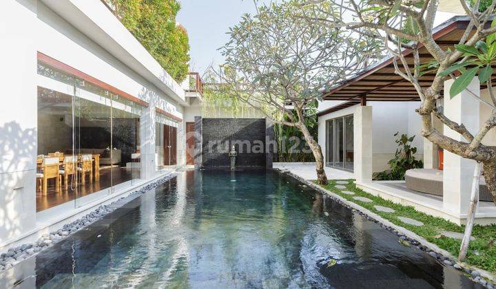 Modern Luxurious Villa With Walking Distance To Jimbaran Beach 1