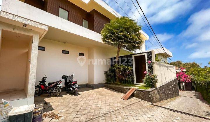 f o r s a l e Comfortable Spacious Villa Close to mainroad Raya Uluwatu Pecatu FBP03  2