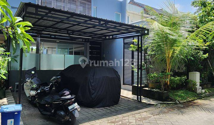 Rumah Modern Dengan Akses One Gate Selangkah Ke Kuta 1