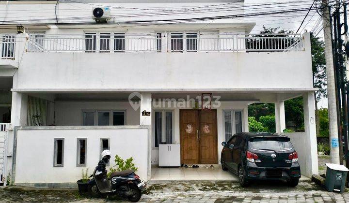 f o r s a l e  RUMAH MODERN MINIMALIS POSISI HOEK LINGKUNGAN PERUMAHAN  1