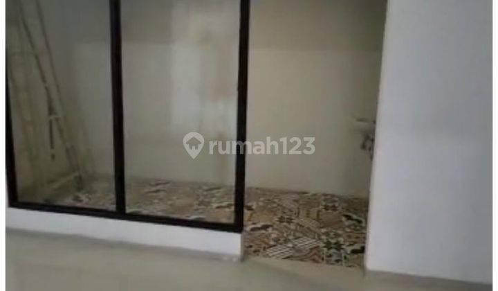 Rumah di Eastern Park Baru semi furnish  2