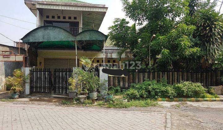 Rumah di Karah Agung 2 Lantai SHM Bagus Selatan 1