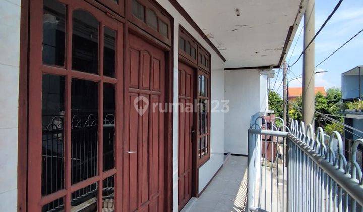 Rumah di Perumahan babatan Indah, Wiyung 2 Lantai SHM Bagus