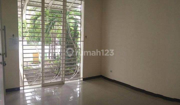 Rumah di Perumahan Prambanan, Wiyung 2 Lantai SHM Bagus 2