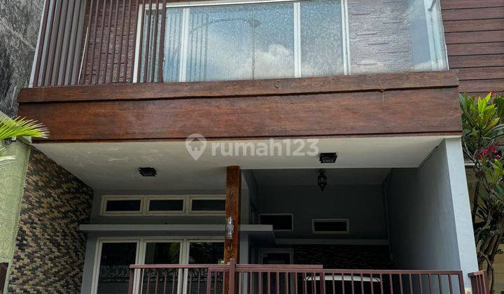 Rumah di Rayan Regency 3 Lantai HGB Bagus 1