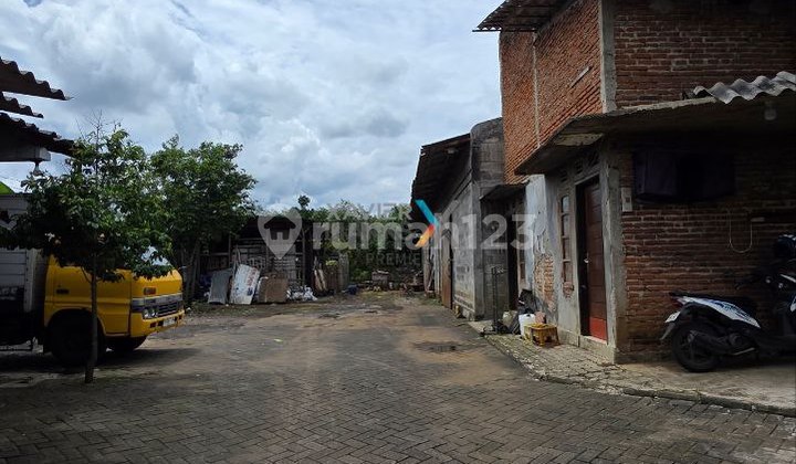 For Rent Warehouse and Land on Ledok Dowo Pakis Malang Main Road