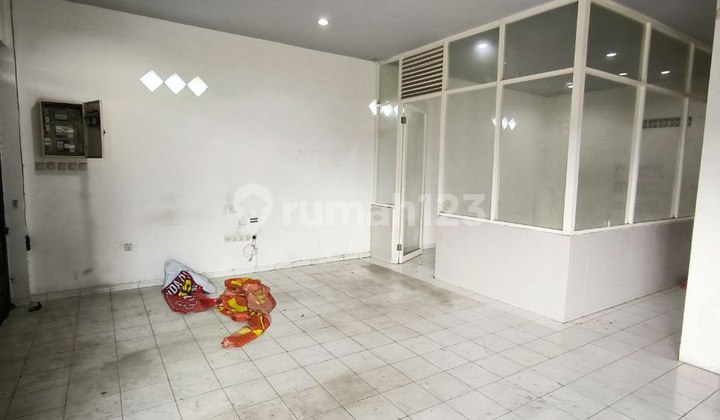 Shop House Suitable For All Businesses At Zero Pujon Street Malang 2