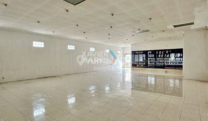 Disewakan Ruang Usaha Ex Showroom di Poros A Yani Kota Malang 