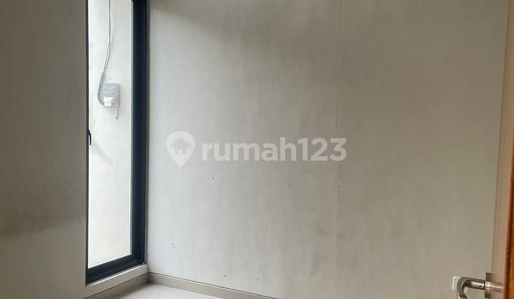 Modern House in Austinville Malang, 24-Hour Security Dau Modern House in Austinville Malang, 24-Hour Security Dau