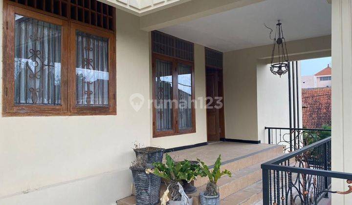 Rumah Mewah Hook di Griya Shanta Suhat Malang Siap Huni  2