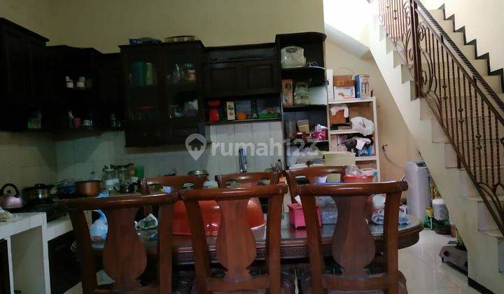 Rumah Hook di Sawojajar Kota Malang Carport Luas  2