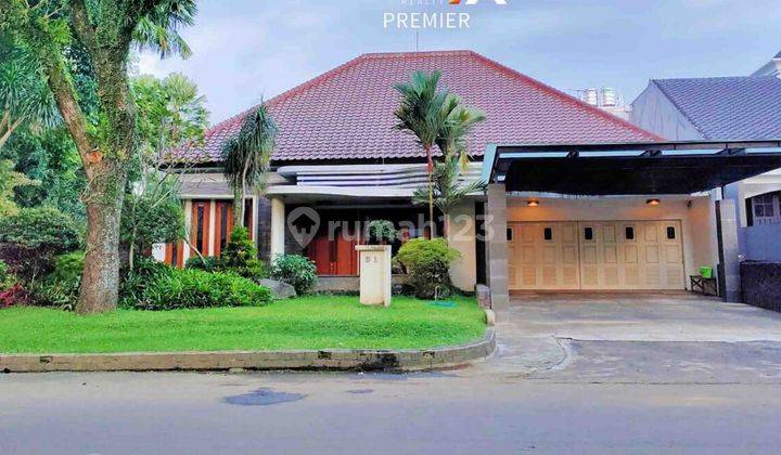 Rumah Modern Private Pool di Boulevard Ijen Nirwana Malang  1