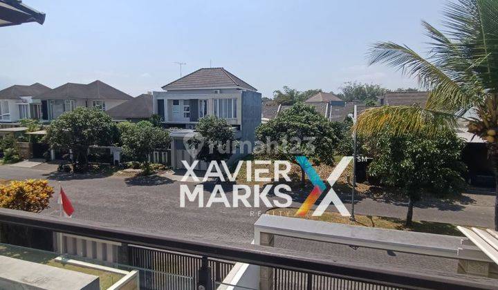 Rumah 2 Lantai Ala Sultan Furnish di Greenwod Golf Araya Malang 2